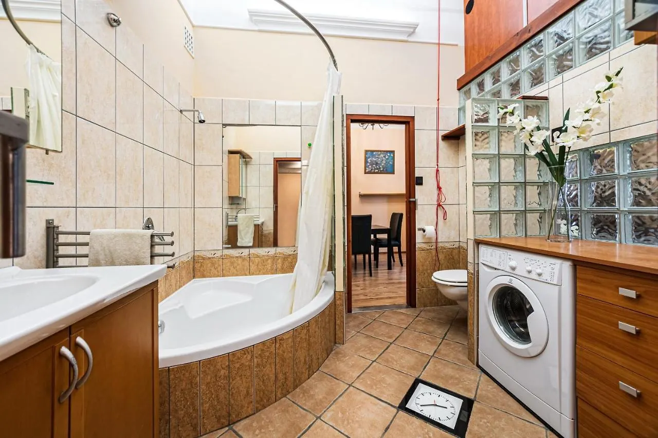 Oktogon Beautiful Relaxing Apartment Budapest