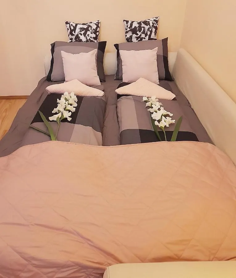 Oktogon Beautiful Relaxing Apartment Budapest Hungary